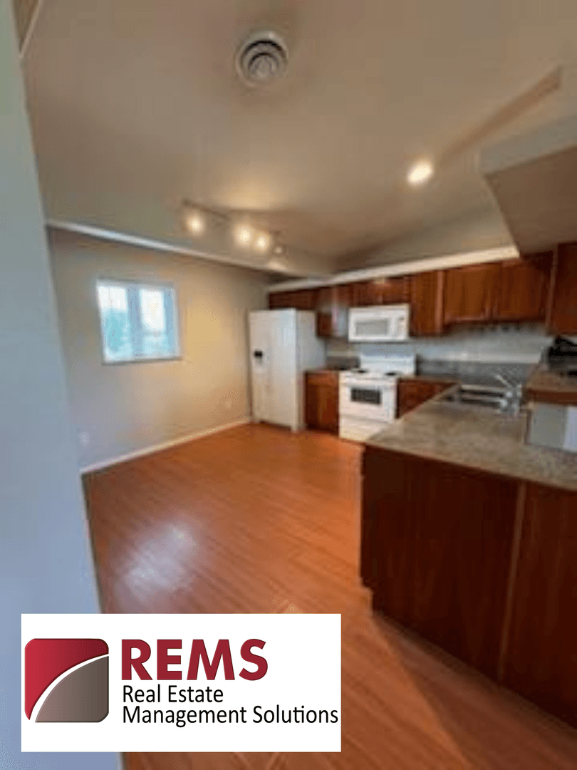 Spring Green Apartment: 513 Jordan Way