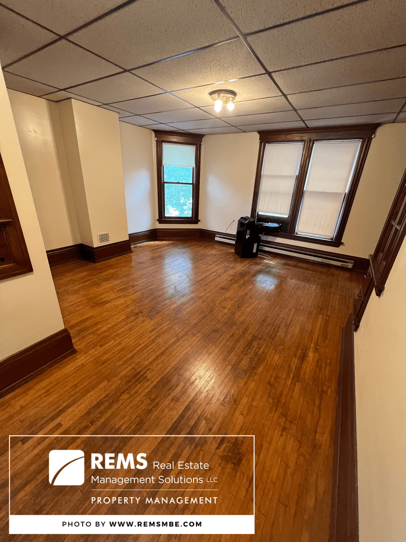 Baraboo Apartment: 407 2nd Street