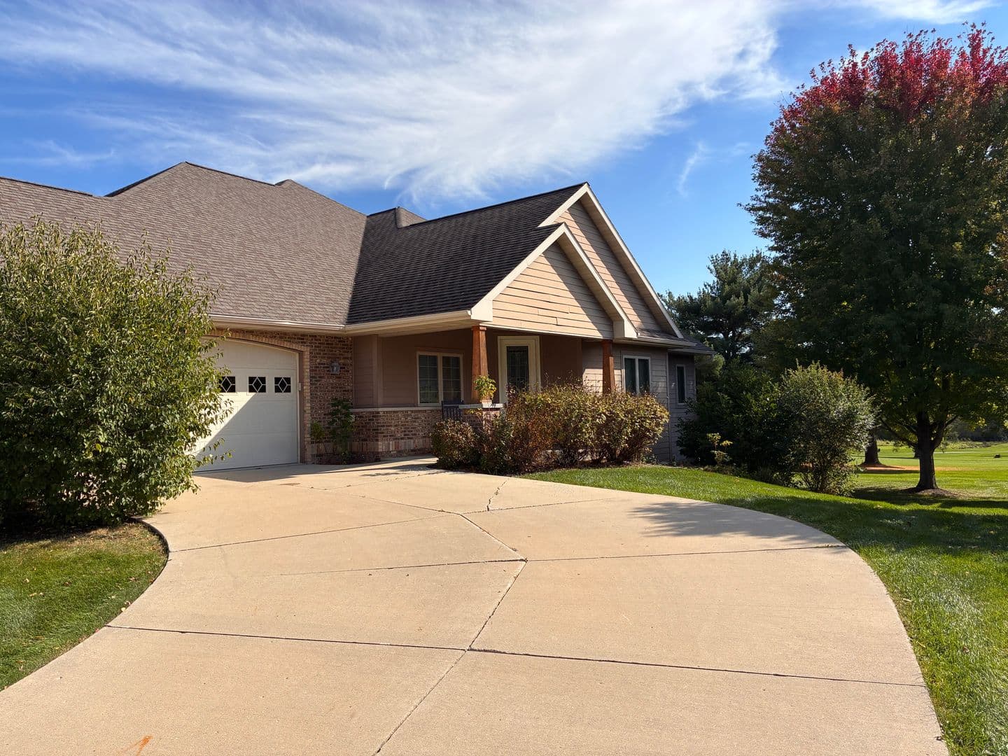 Baraboo House: 464 Inverness Terrace Ct