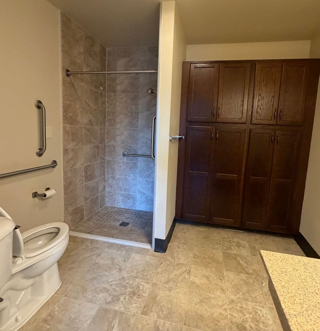 Sun Prairie Apartment: 605 Chase Boulevard