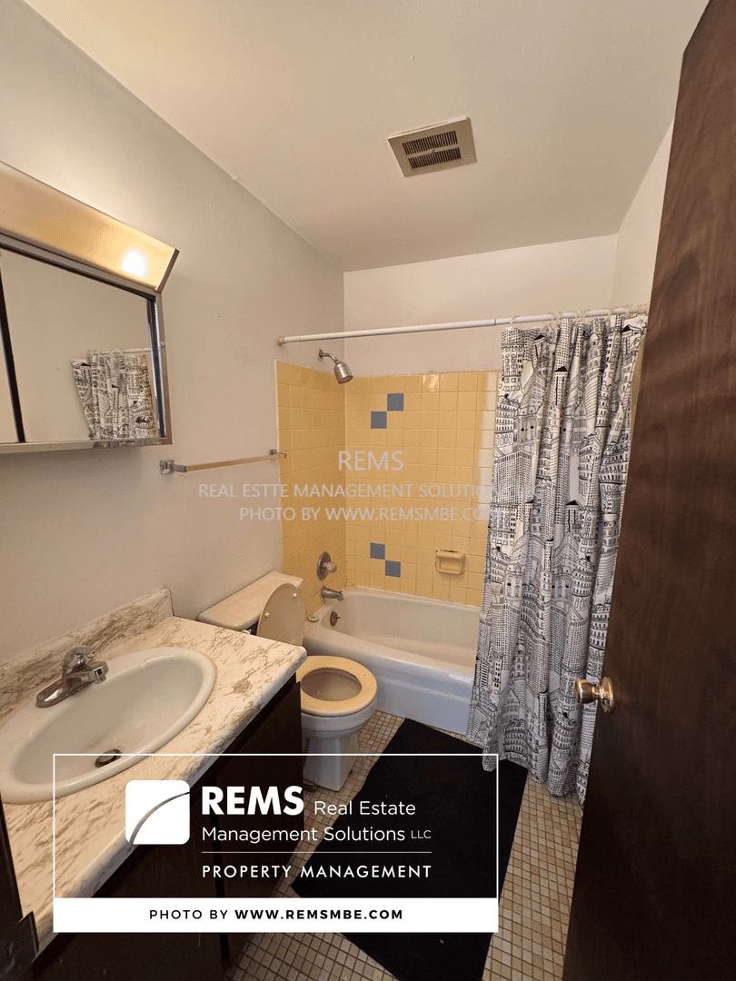 Prairie du Sac Apartment: 1110 Grand Avenue