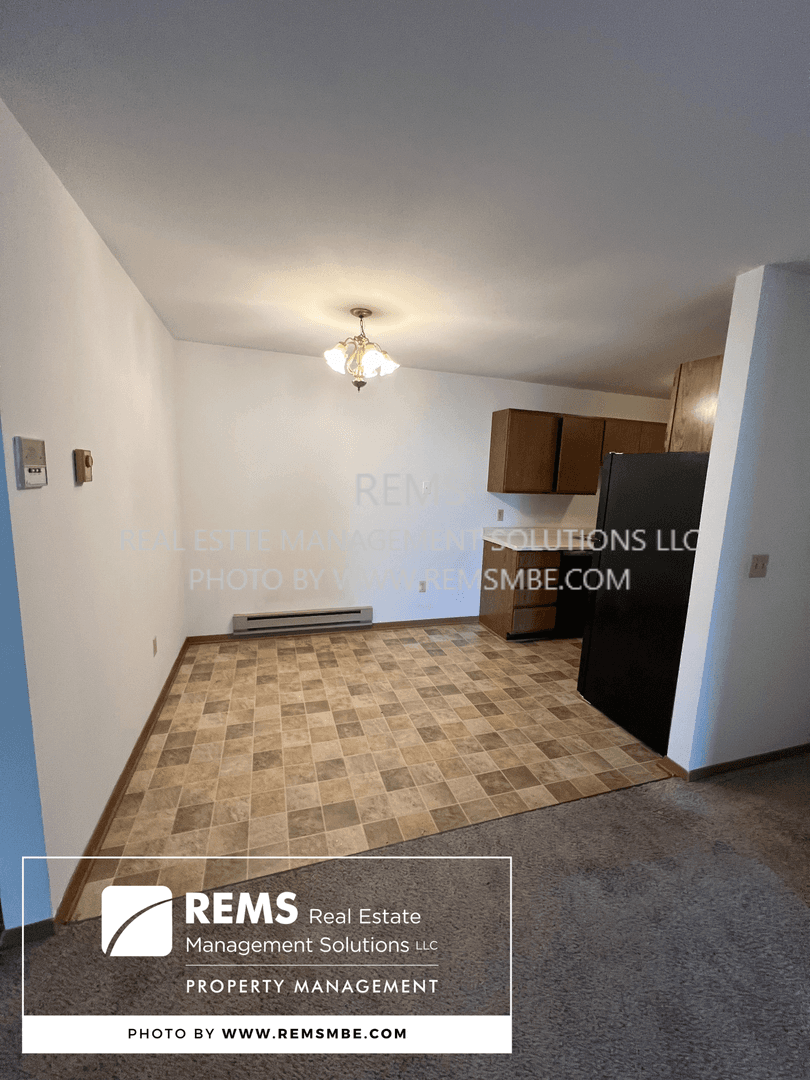 Portage Apartment: 534 East Slifer Street