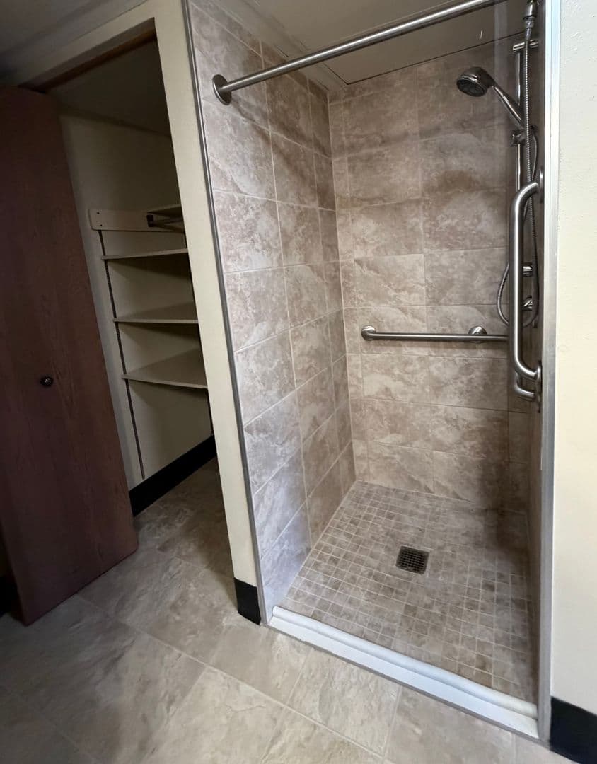 Sun Prairie Apartment: 605 Chase Boulevard
