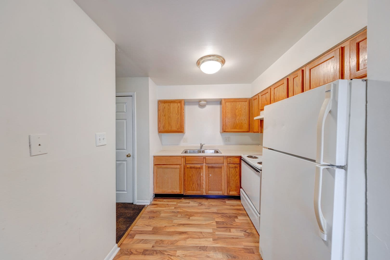 Indianapolis Apartment: 8633 E 46th Street