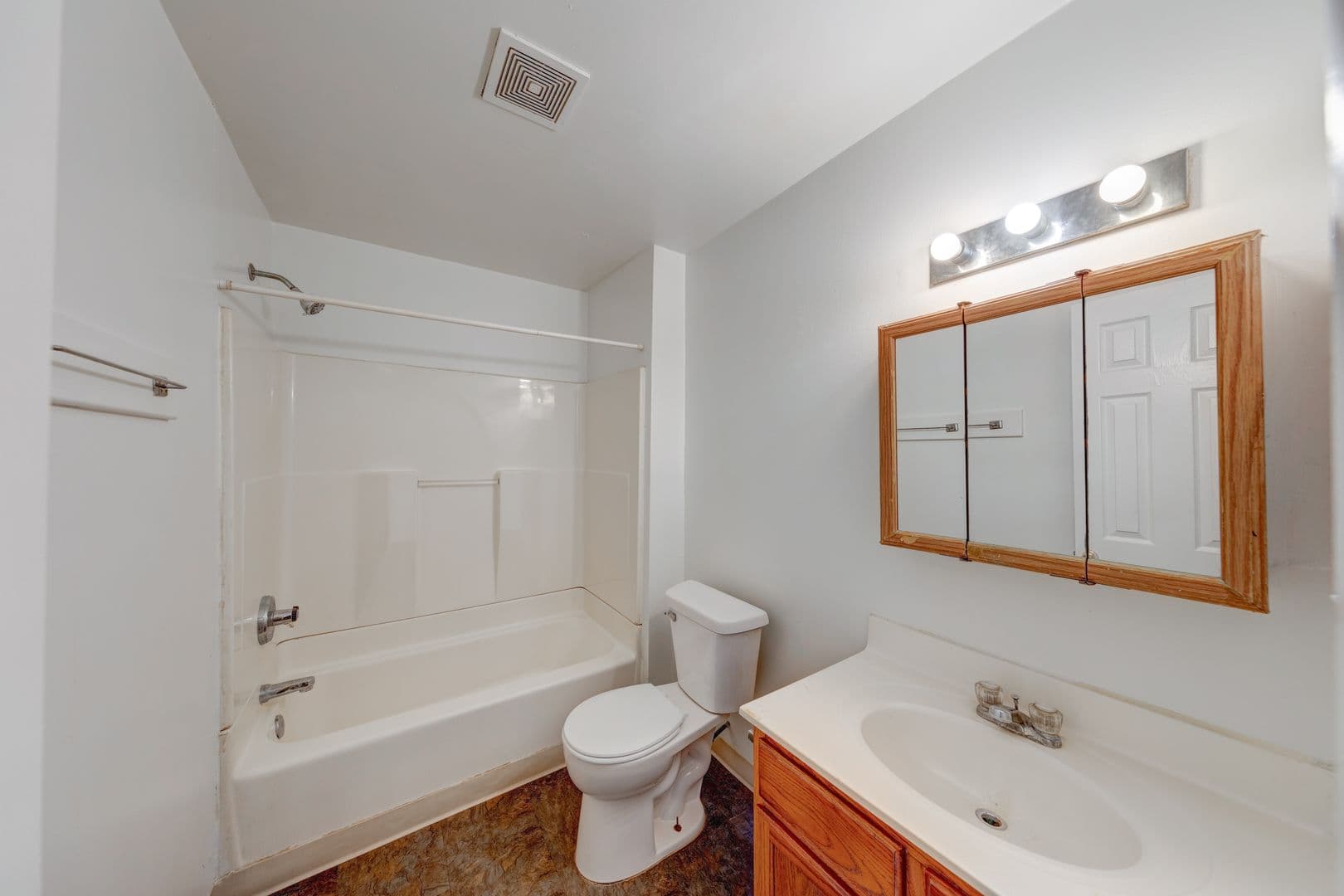 Indianapolis Apartment: 8633 E 46th Street