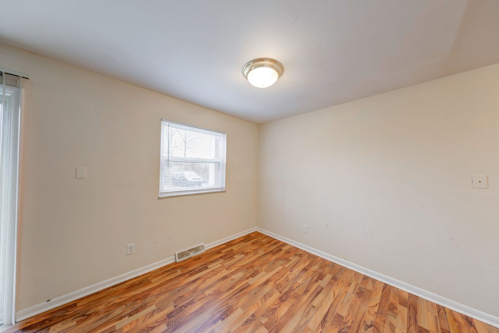 Indianapolis Apartment: 8633 E 46th Street