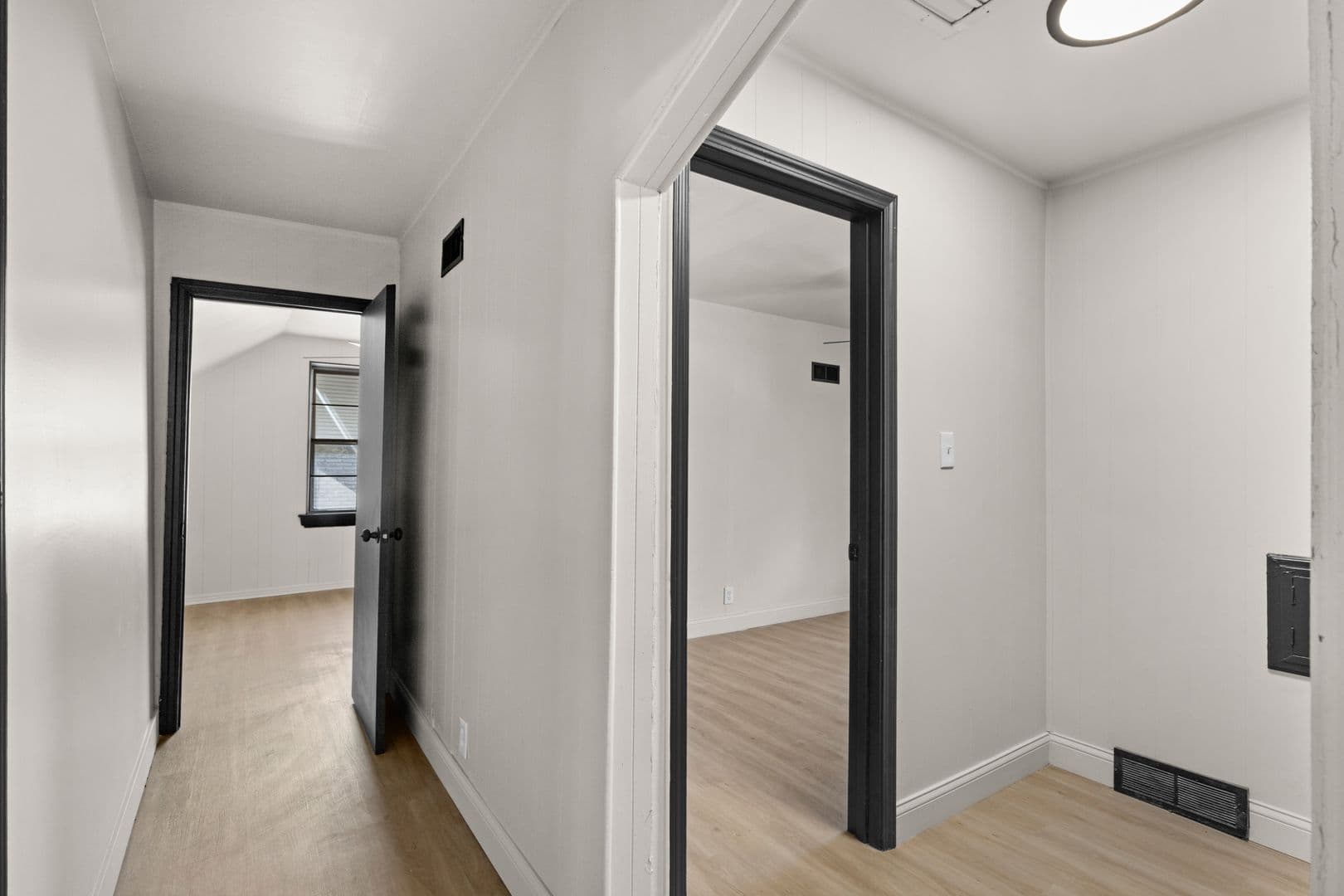 saint louis House: 4657 pennsylvania ave