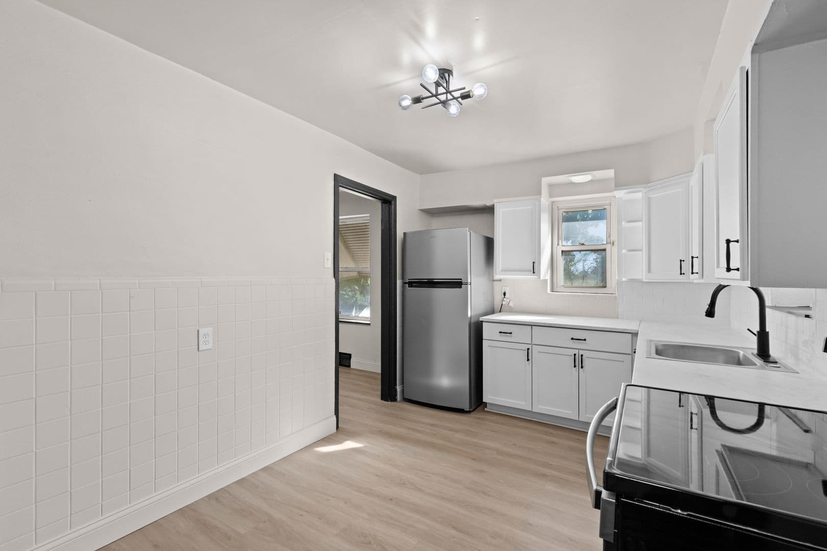saint louis House: 4657 pennsylvania ave