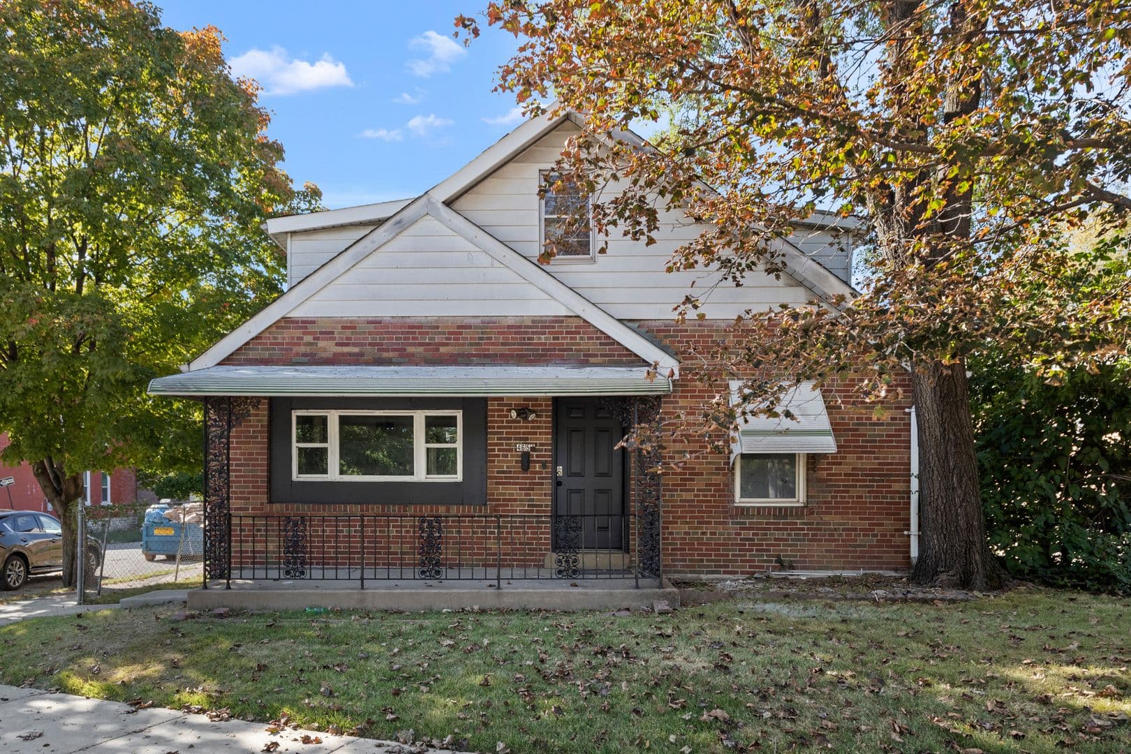 saint louis House: 4657 pennsylvania ave