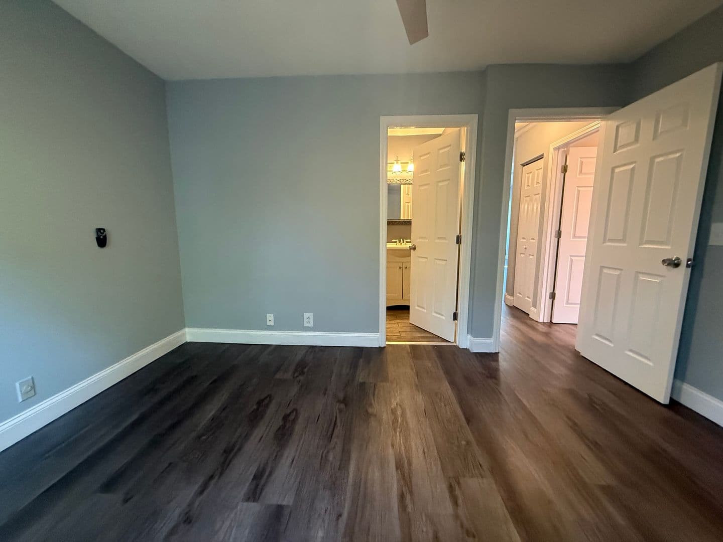 Nashville House: 1105 Alandee St