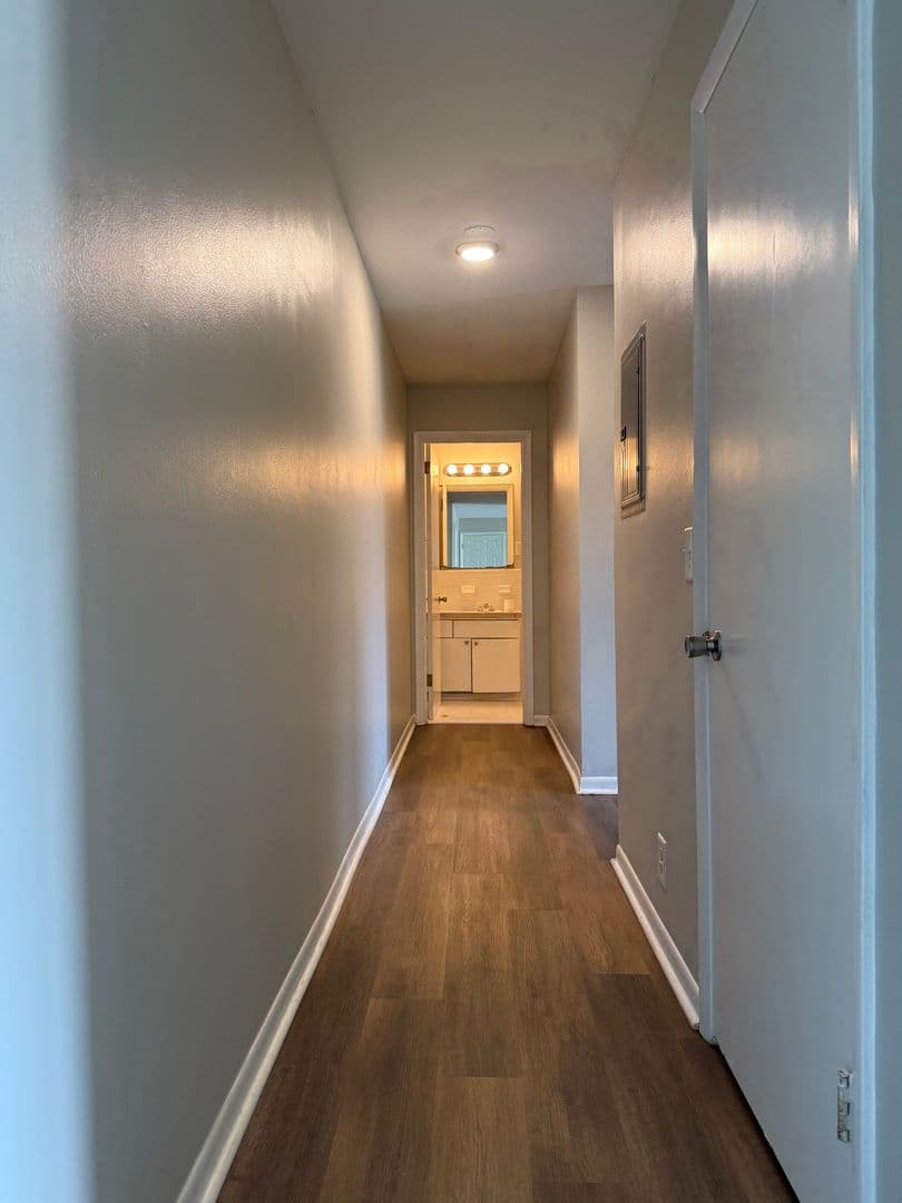 Gallatin Apartment: 550 E Bledsoe St