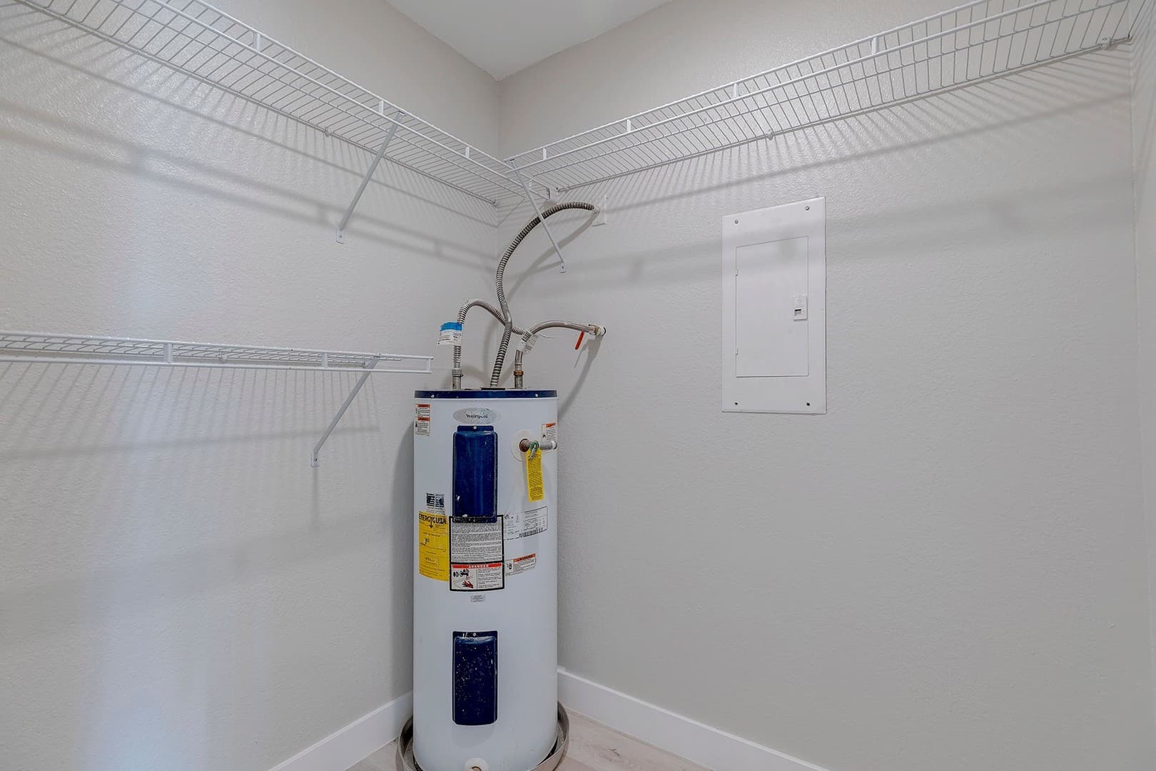 Henderson Apartment: 471 Rexford Drive