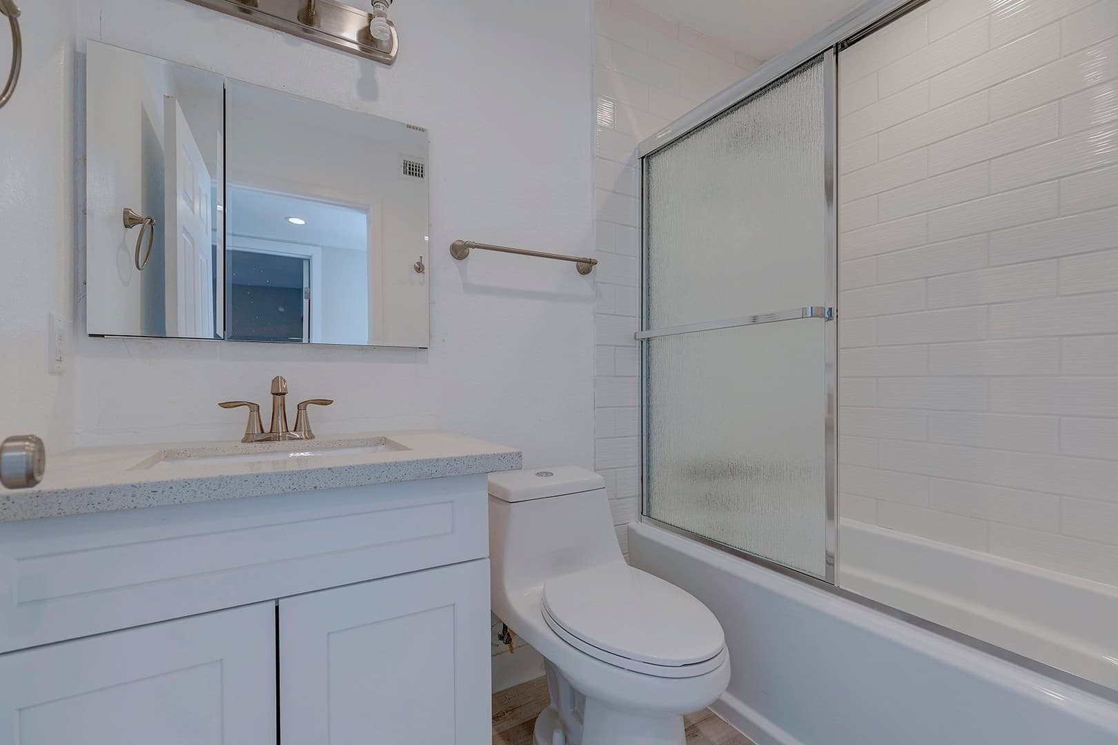 Henderson Apartment: 471 Rexford Drive