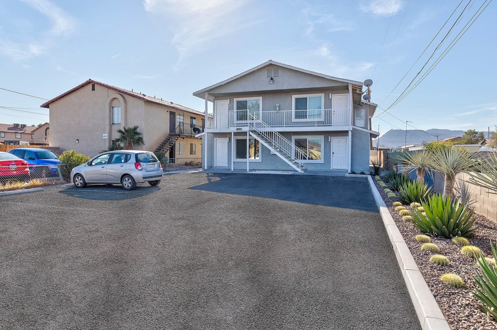 Henderson Apartment: 471 Rexford Drive