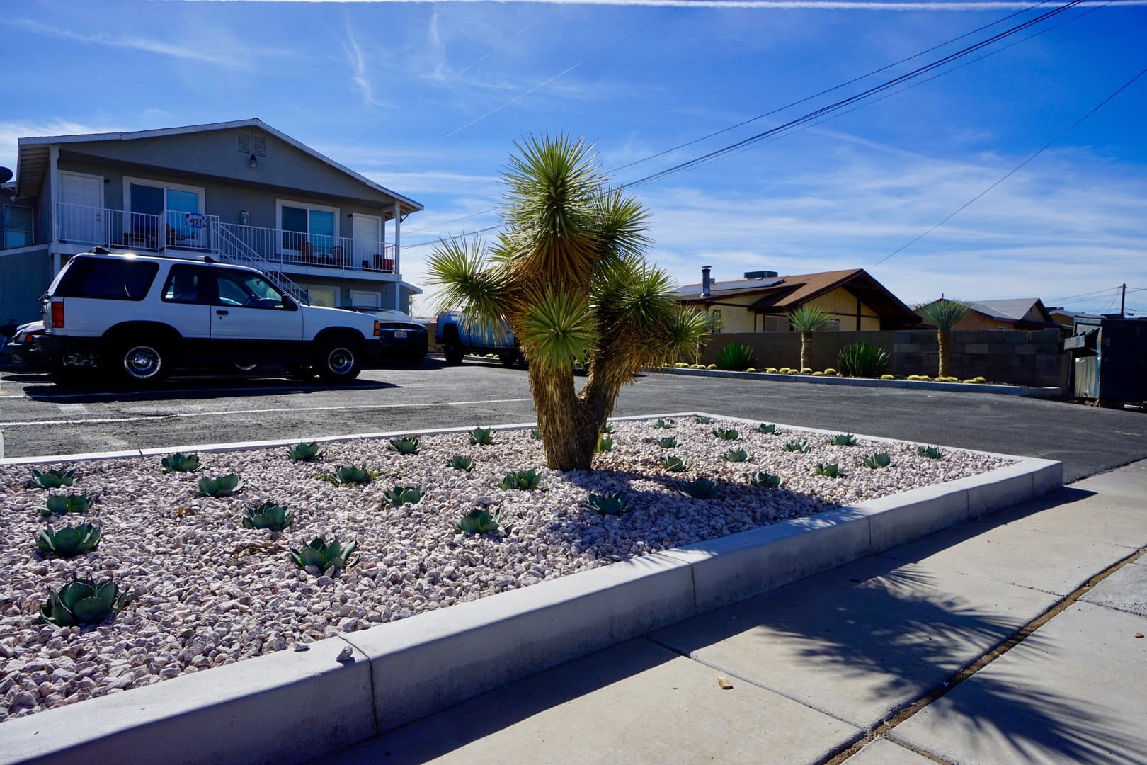Henderson Apartment: 471 Rexford Drive