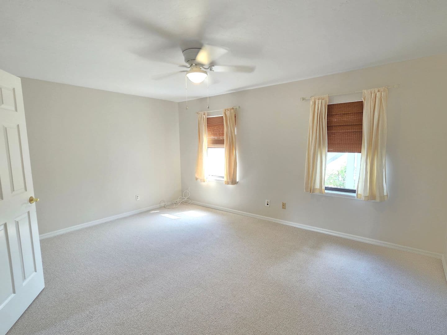 Vero Beach House: 691 S Centre Court SW #101