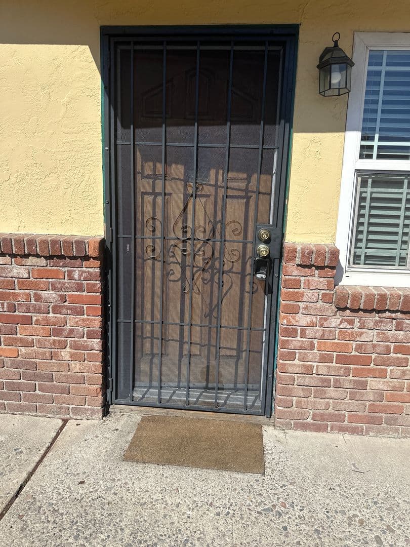 Sparks House: 247 6th st. - Unit 2