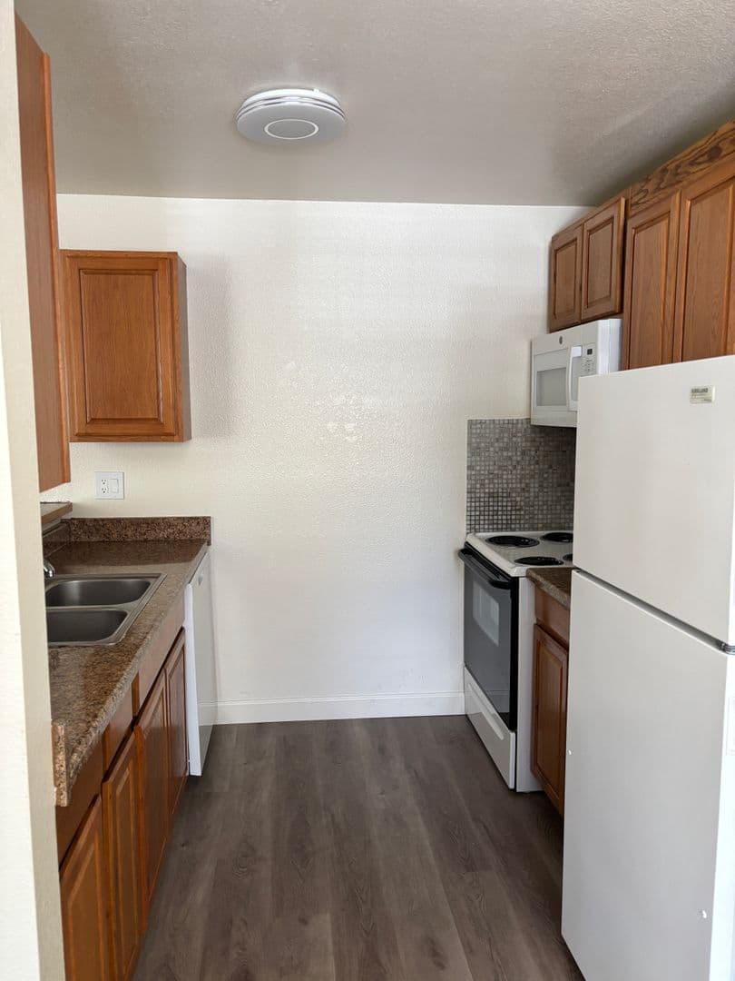 Reno Apartment: 3040 Berrum Place