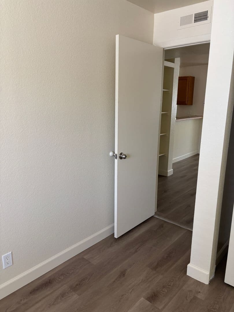 Reno Apartment: 3040 Berrum Place