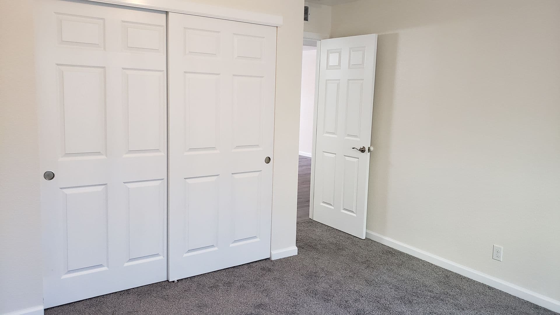 Reno Apartment: 3040 Berrum Place