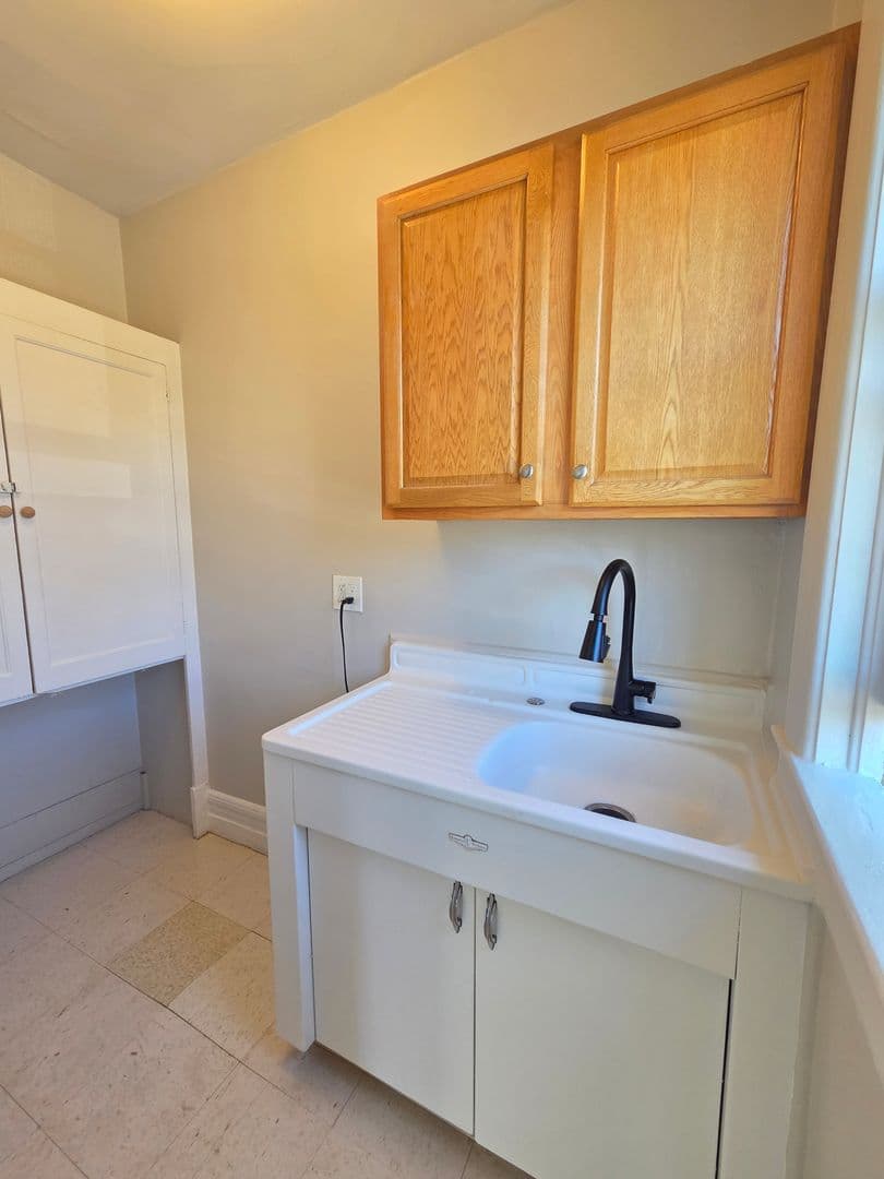 Reno House: 544 West 6th Street