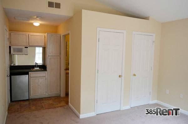Tallahassee Apartment: 1109-1148 Greentree Court