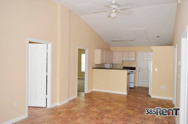 Tallahassee Apartment: 1109-1148 Greentree Court