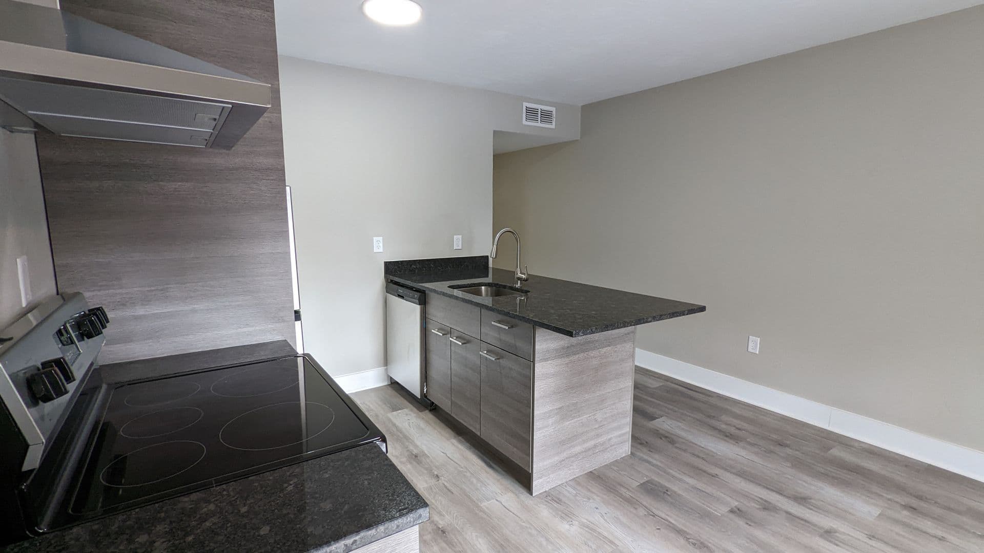 Tallahassee Apartment: 325 Hayden Road