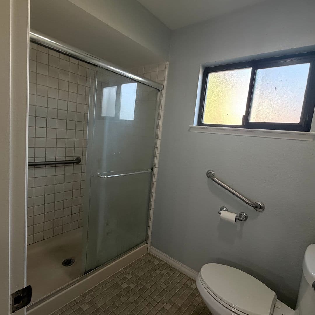 Bakersfield House: 3512 Running Springs Way