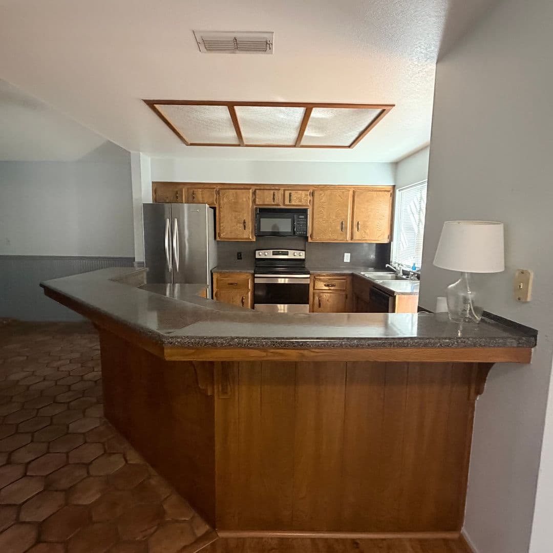 Bakersfield House: 3512 Running Springs Way