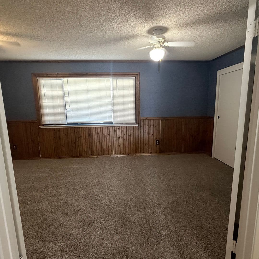 Bakersfield House: 3512 Running Springs Way