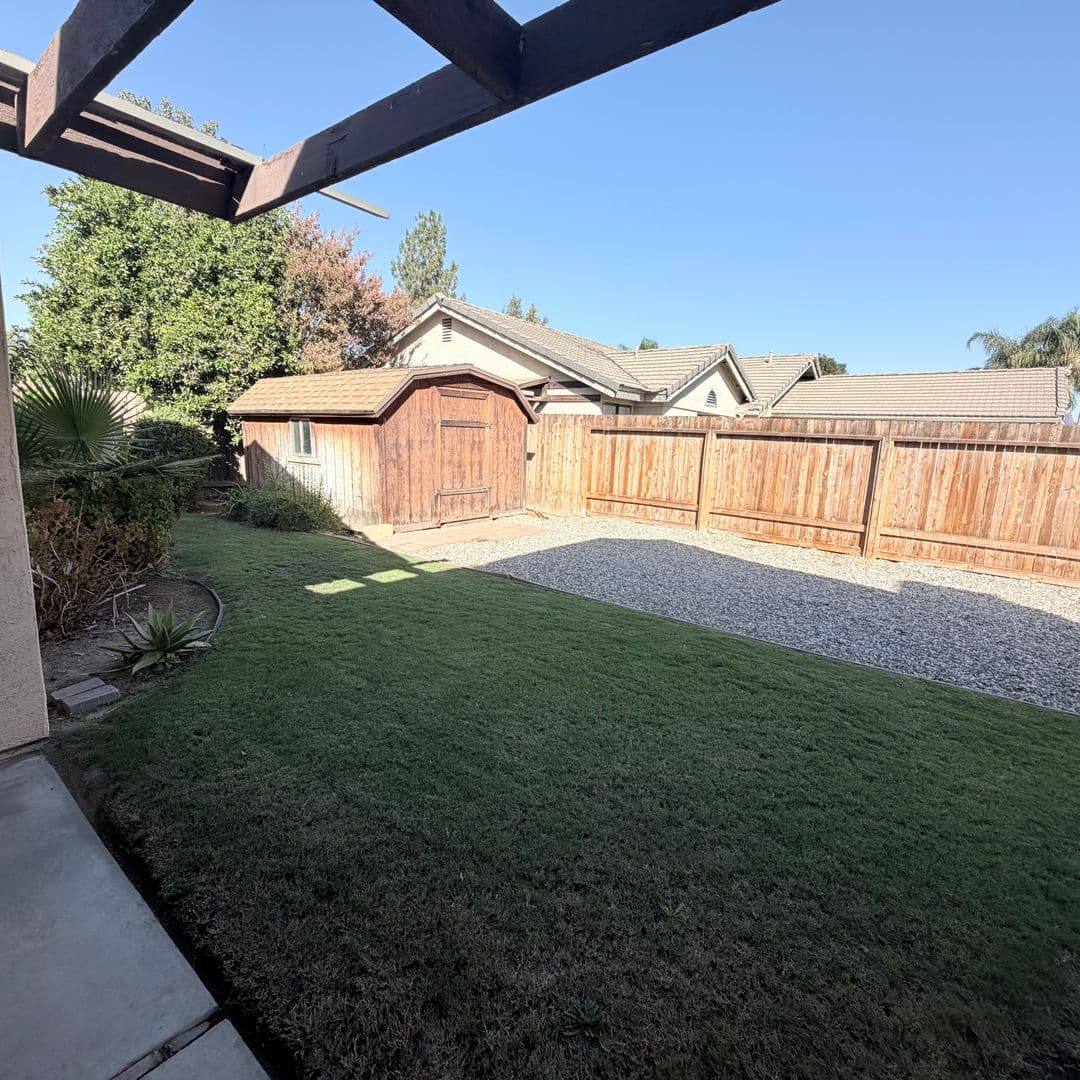 Bakersfield House: 3512 Running Springs Way
