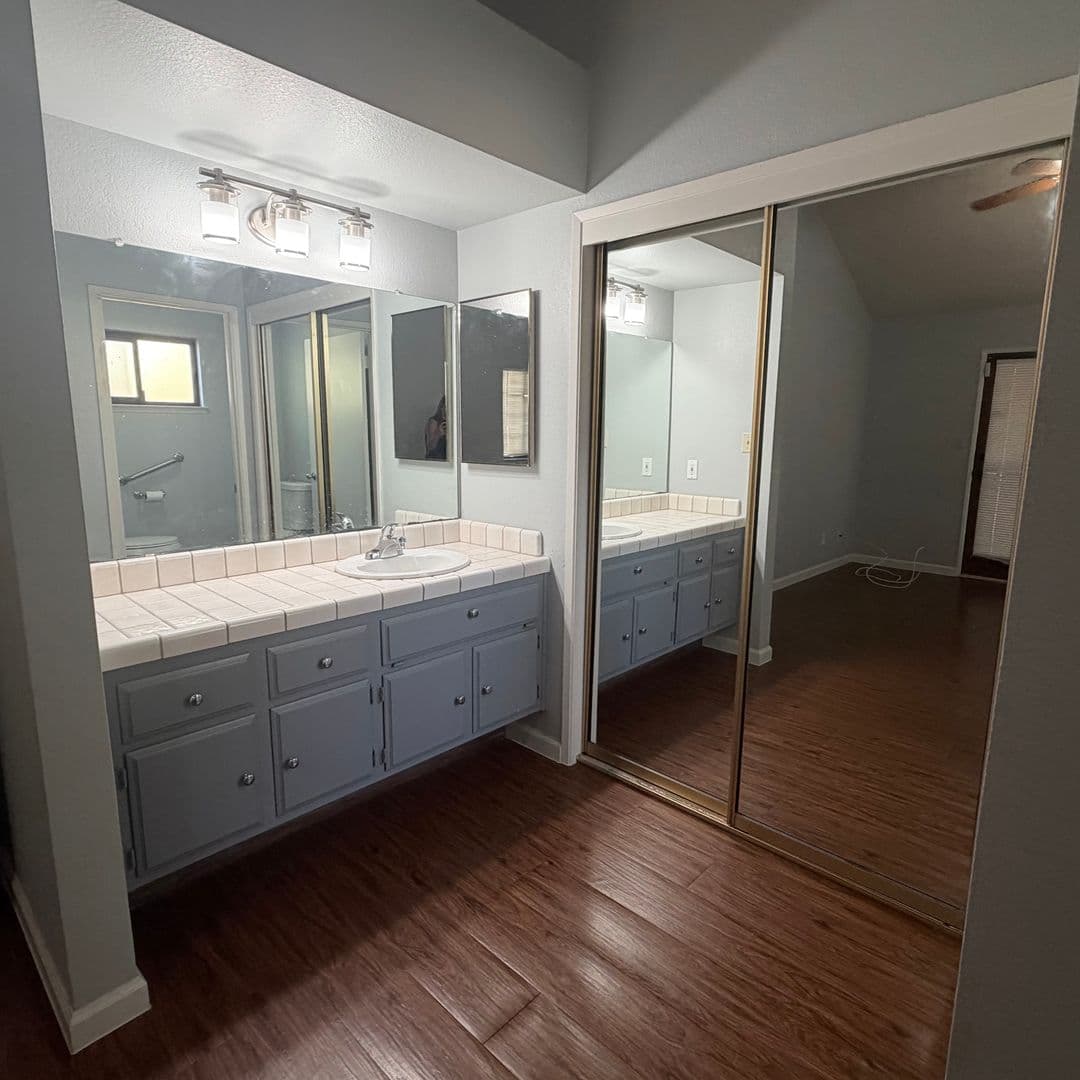 Bakersfield House: 3512 Running Springs Way