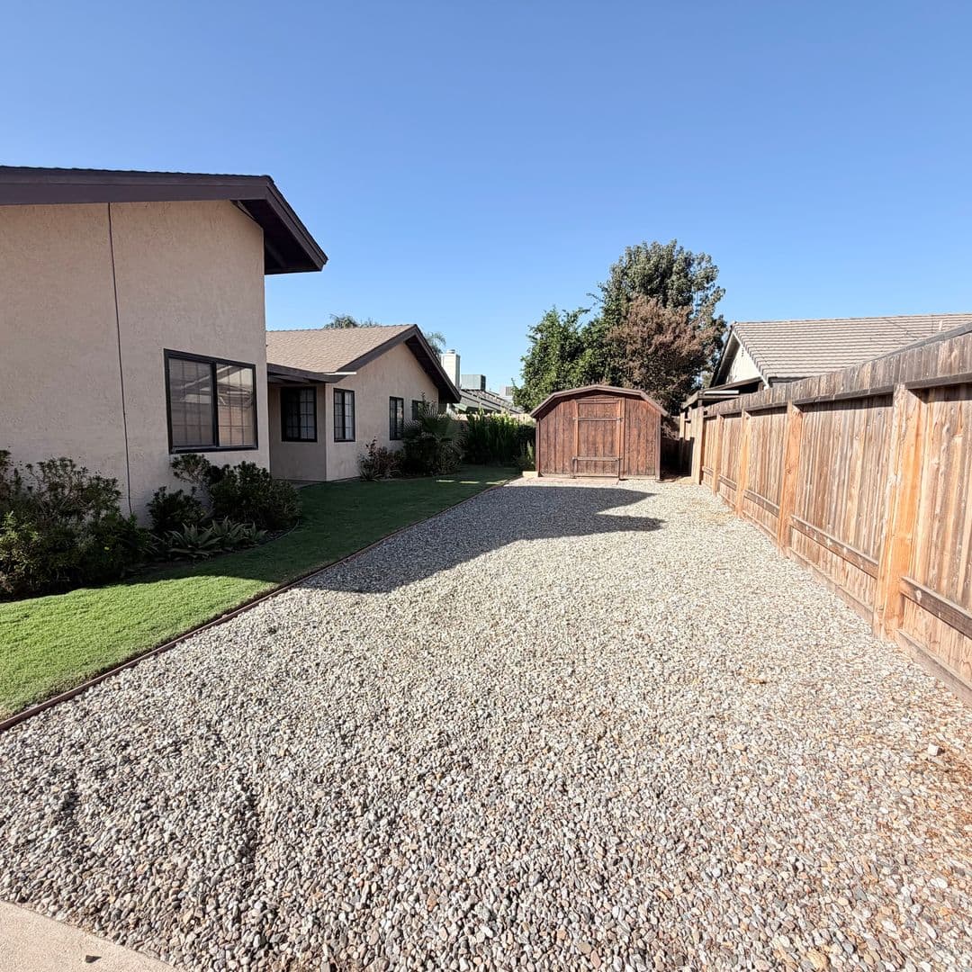 Bakersfield House: 3512 Running Springs Way
