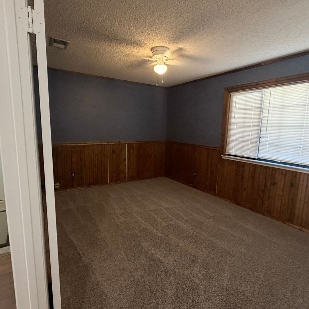 Bakersfield House: 3512 Running Springs Way