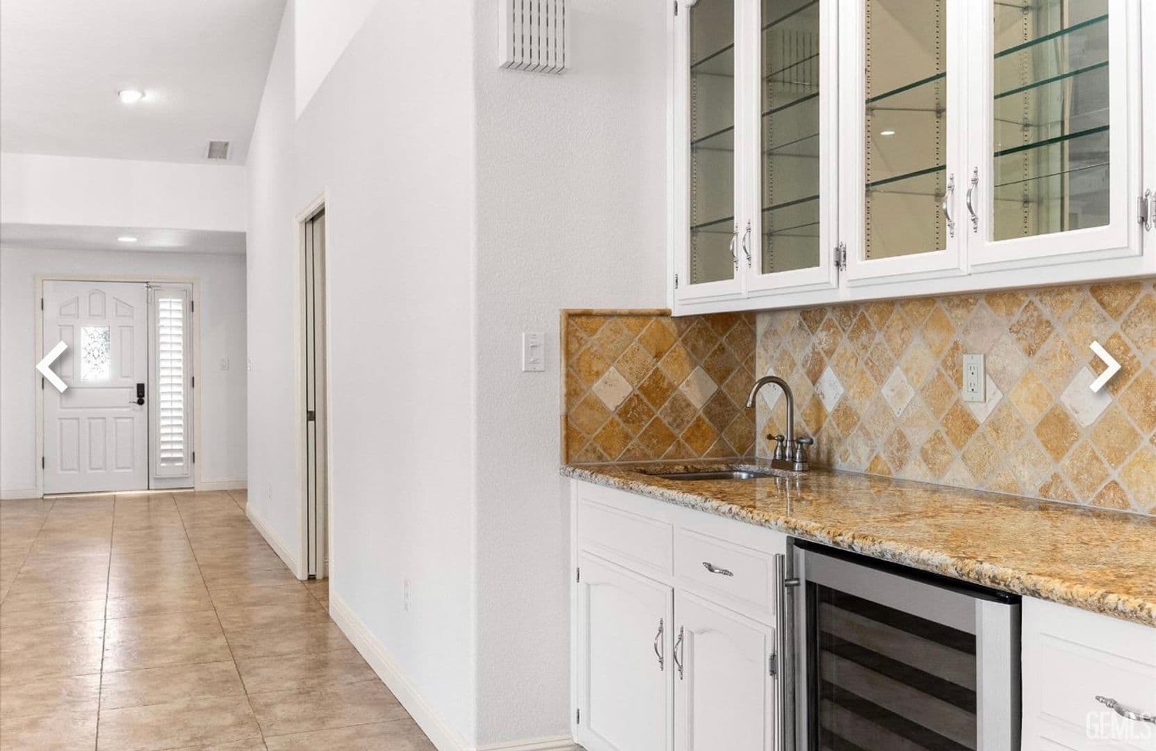 Bakersfield House: 5411 Muirfield Dr