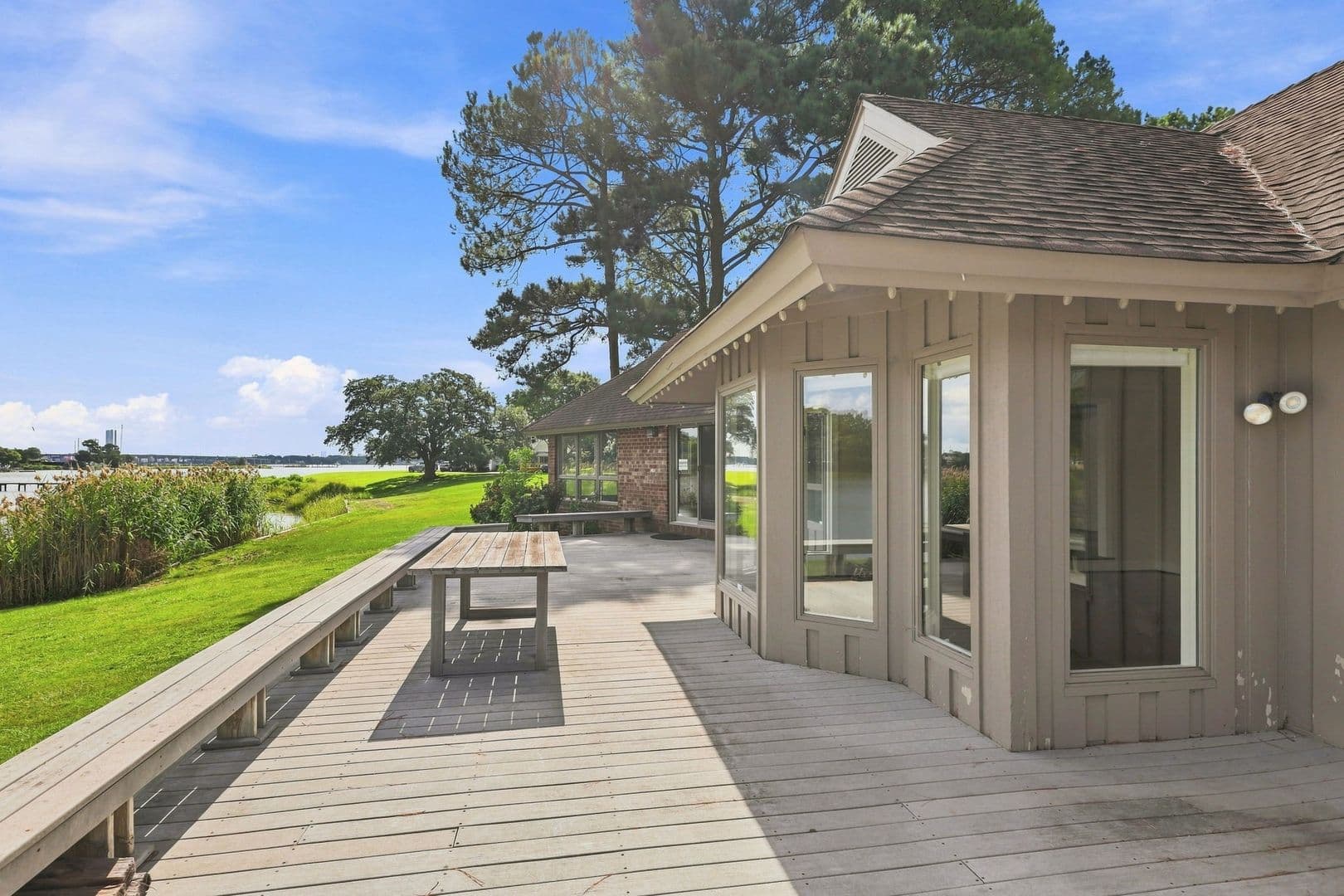 Portsmouth House: 4421 Carlton Court