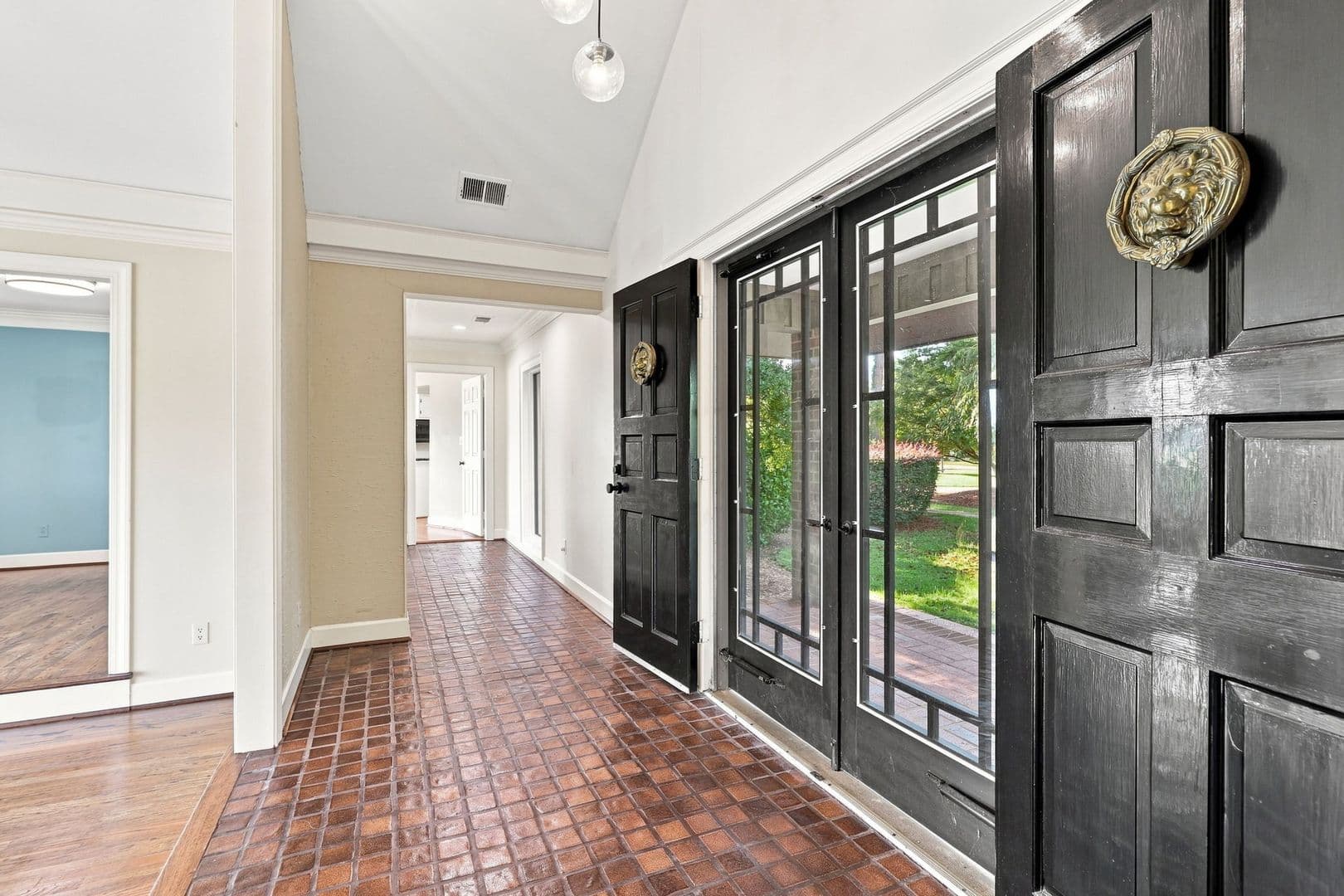 Portsmouth House: 4421 Carlton Court
