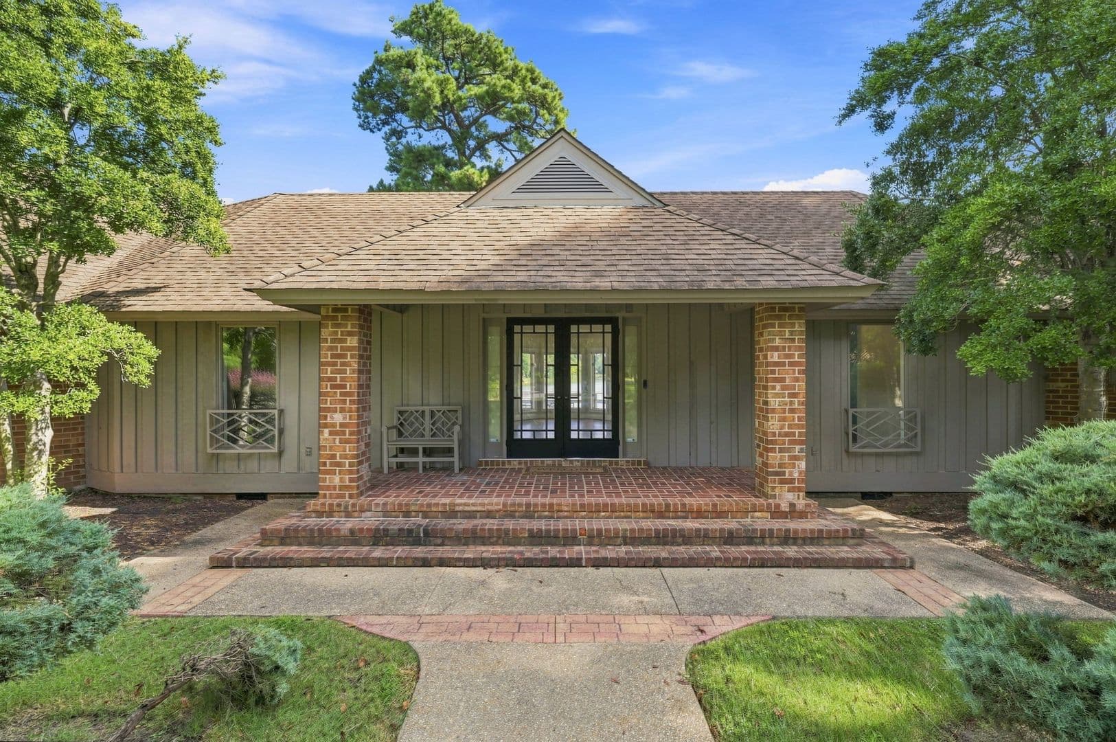 Portsmouth House: 4421 Carlton Court