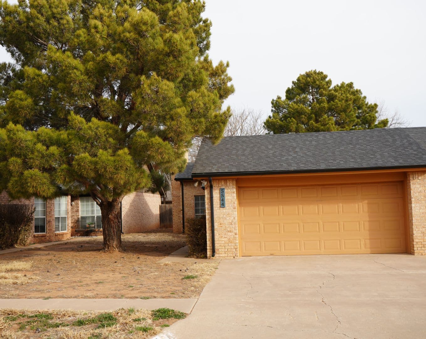 Lubbock House: 5544 93rd St