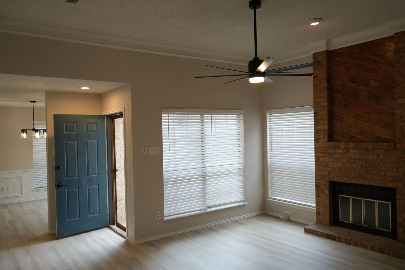 Lubbock House: 5544 93rd St