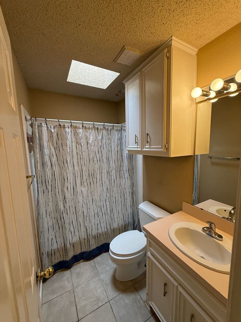 LUBBOCK House: 6327 9TH