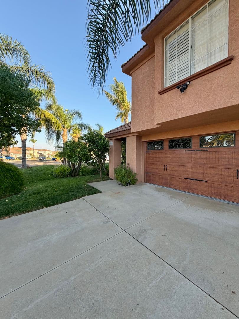 Murrieta House: 23183 Joaquin Ridge Dr