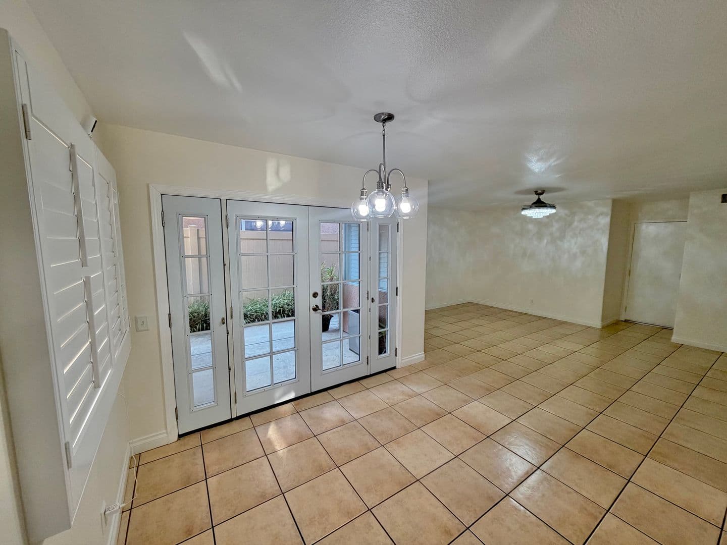Murrieta House: 23183 Joaquin Ridge Dr