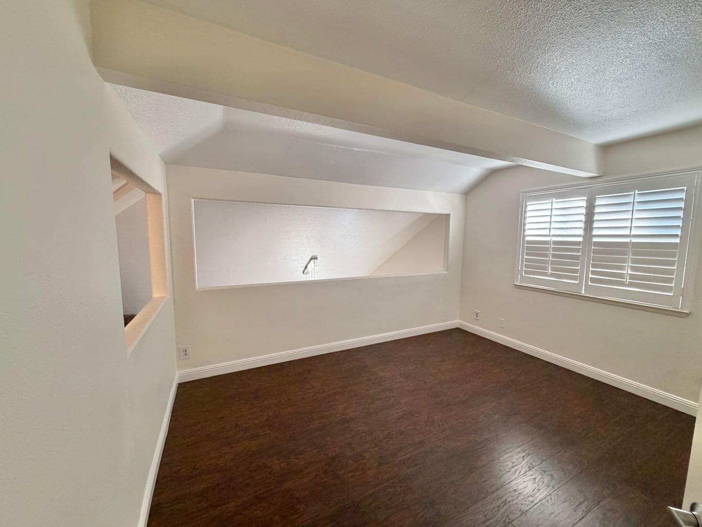 Murrieta House: 23183 Joaquin Ridge Dr