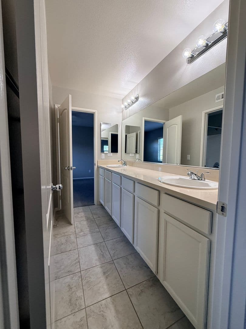 Murrieta Condo: 37350 Paseo Tulipa