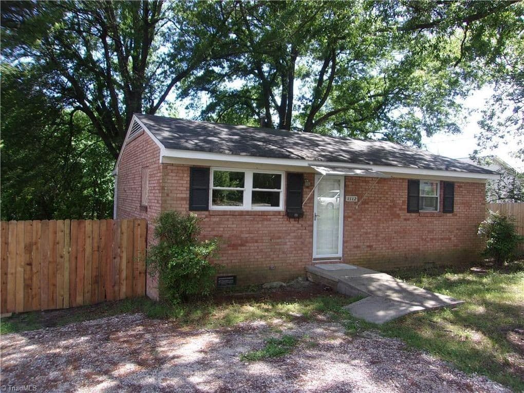 Greensboro House: 1112 Morris Street