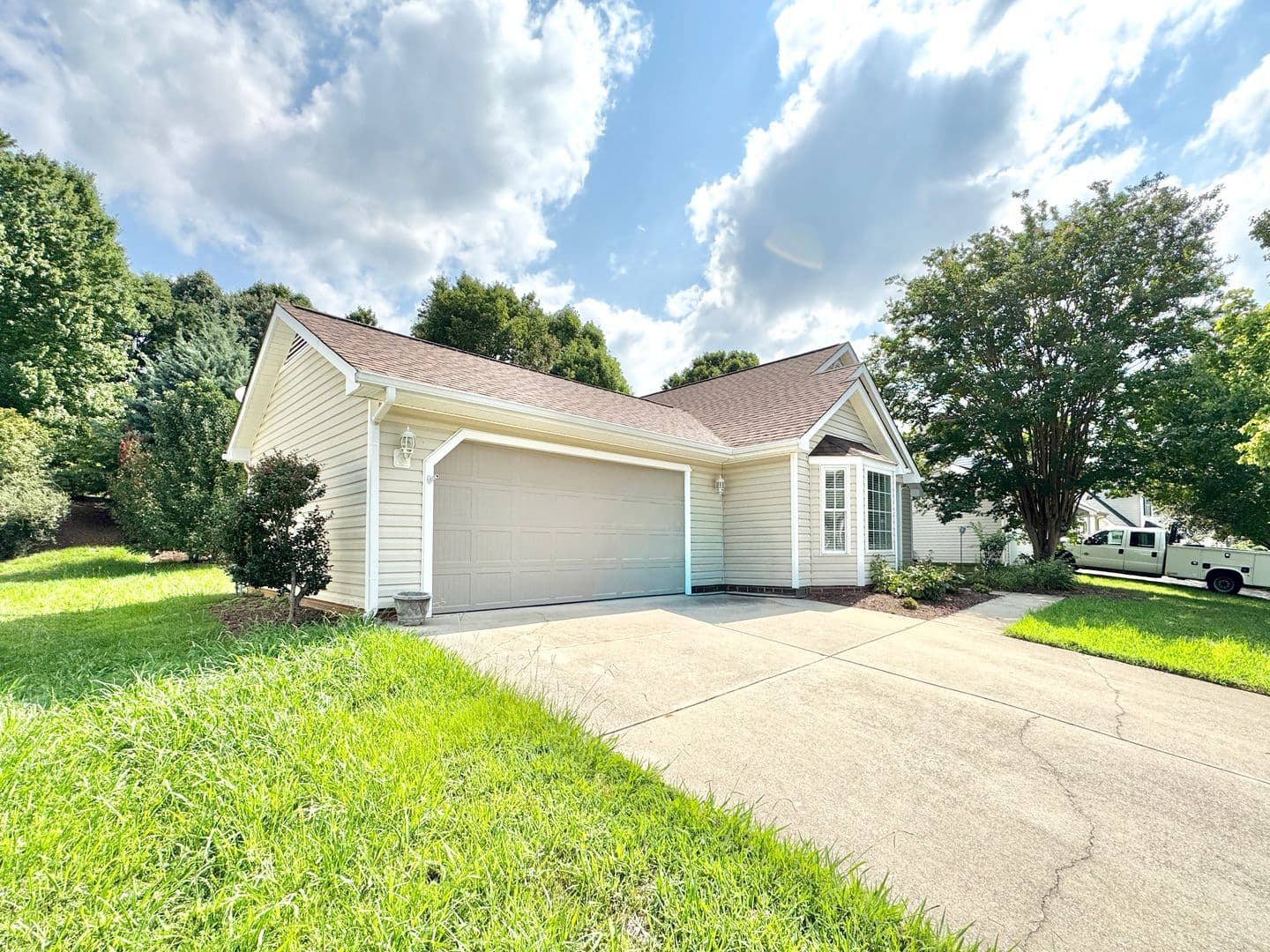 High Point House: 3529 Bent Trace Dr