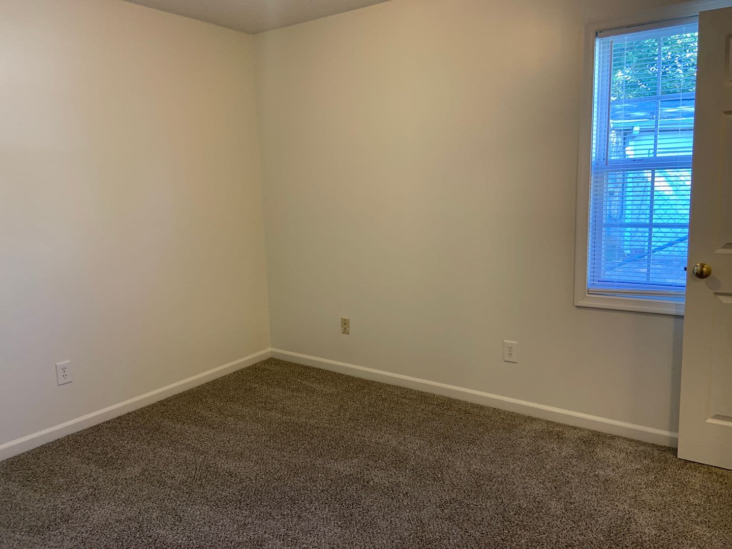 Greensboro House: 2020 Martin Luther King Jr Dr