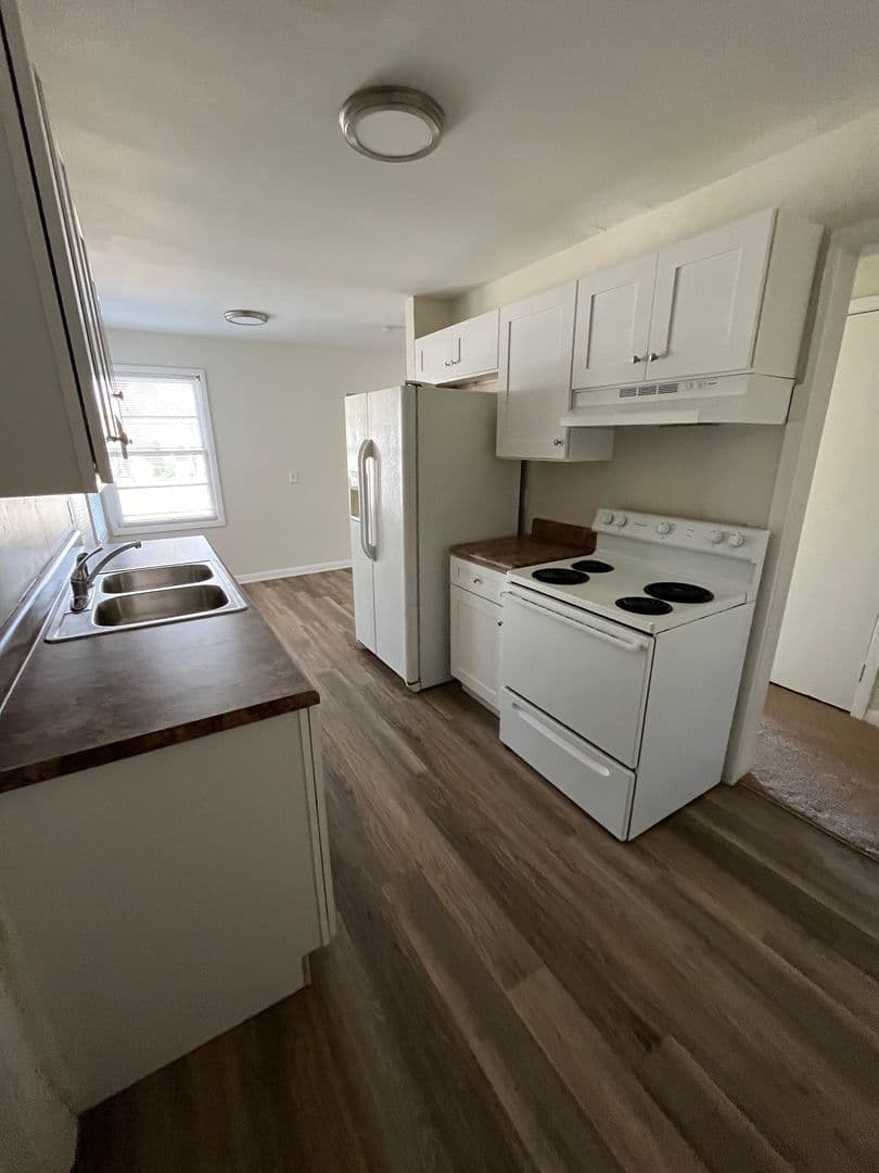 High Point House: 1616 Brockett Ave